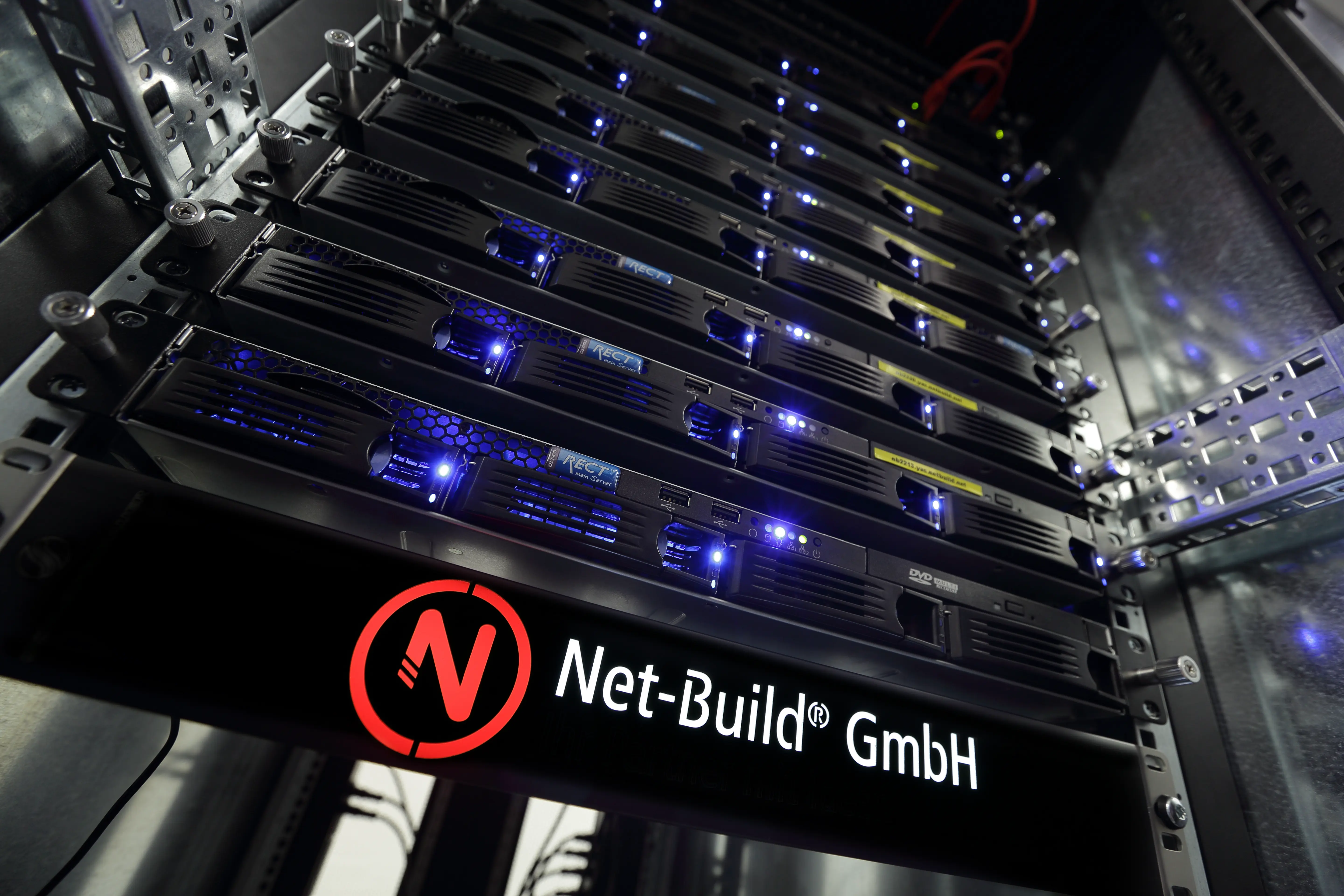 Das saarländische Premium-Rechenzentrum der Net-Build GmbH - 43 Höheneinheiten je Rack